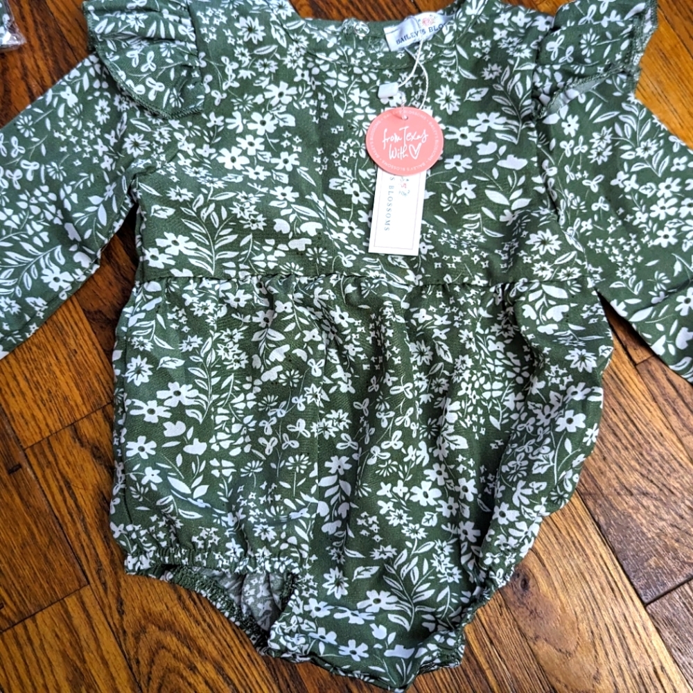 NEW Bailey's Blossoms LOT